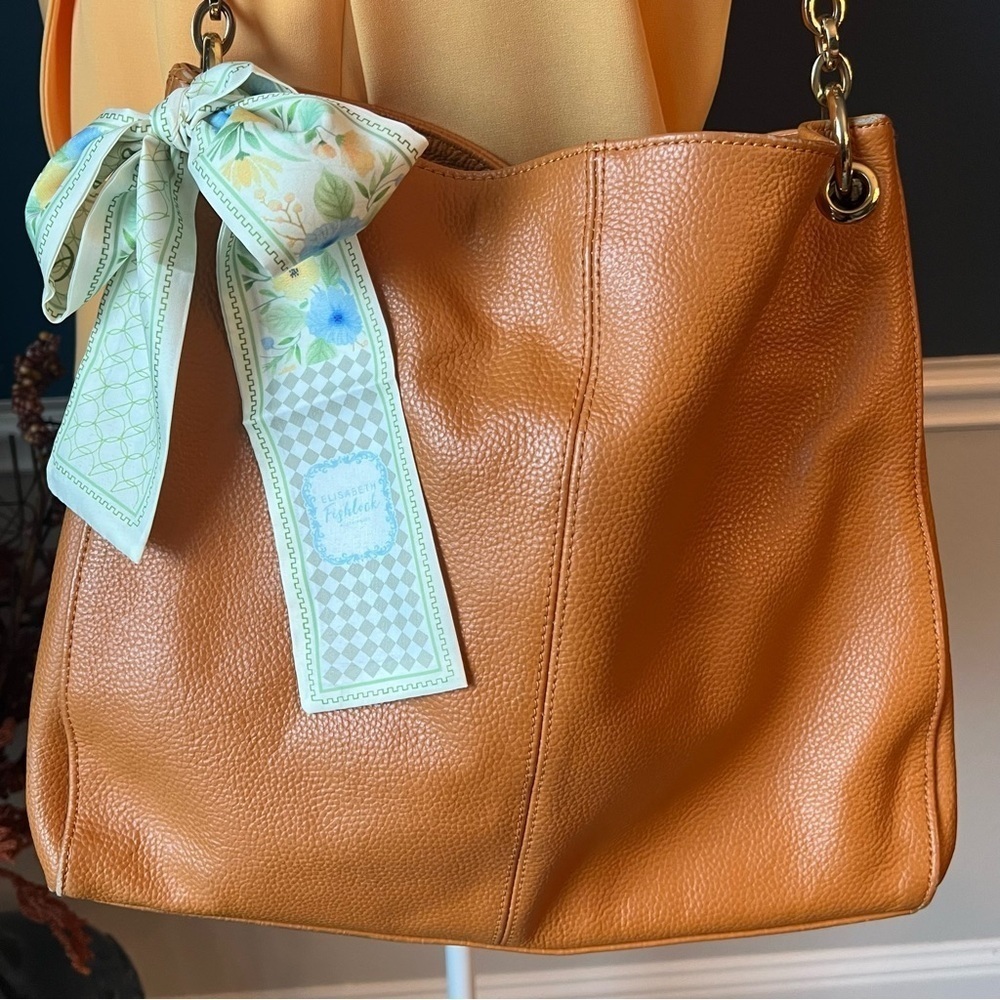Elegant Currie & Pelle Tan Leather Handbag with Gold Accent - Picture 11 of 11